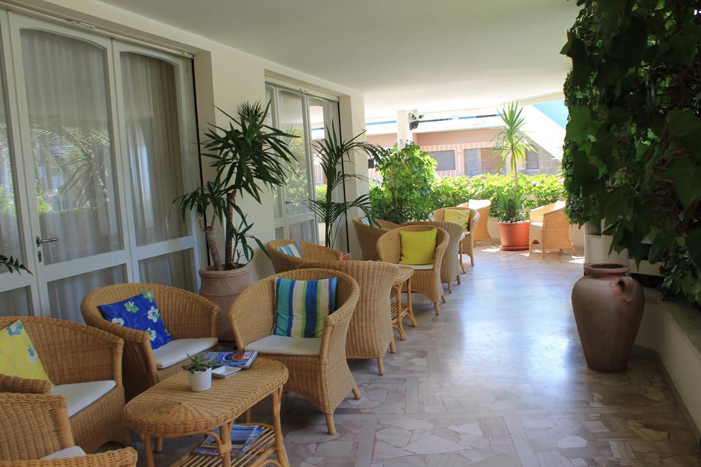 Albergo Punta De L'Est Francavilla al Mare Kültér fotó