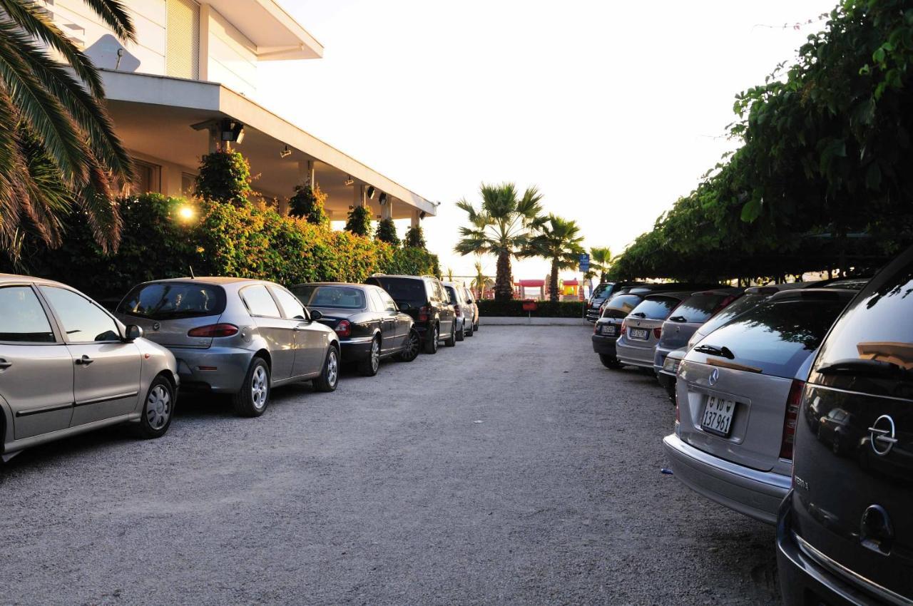 Albergo Punta De L'Est Francavilla al Mare Kültér fotó